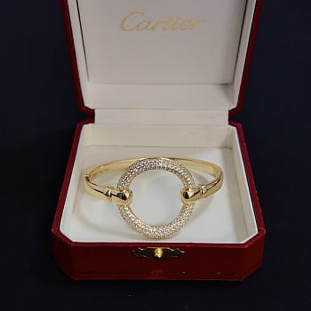 Cartier diamond-set bracelet 01