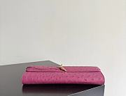 Bottega Veneta Andiamo Clutch Ostrich Leather 04 - 3