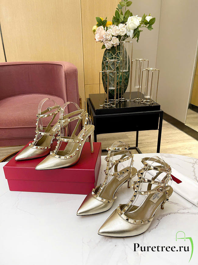 Valentino Garavani Rockstud 02 - 1