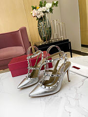 Valentino Garavani Rockstud 03 - 5