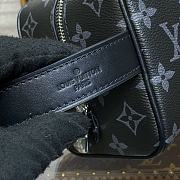 LOUIS VUITTON |  Locker Dopp Kit canvas Monogram Eclipse 01 - 5