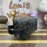 LOUIS VUITTON |  Locker Dopp Kit canvas Monogram Eclipse 01 - 2
