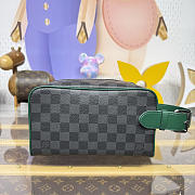 LOUIS VUITTON | Locker Dopp Kit canvas Monogram Eclipse 04 - 5