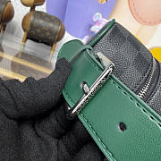 LOUIS VUITTON | Locker Dopp Kit canvas Monogram Eclipse 04 - 3