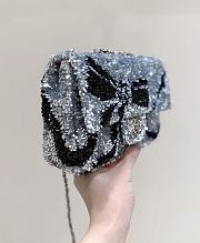 CHANEL |  Flap Bag in Sequins Metallic accents blue - 5