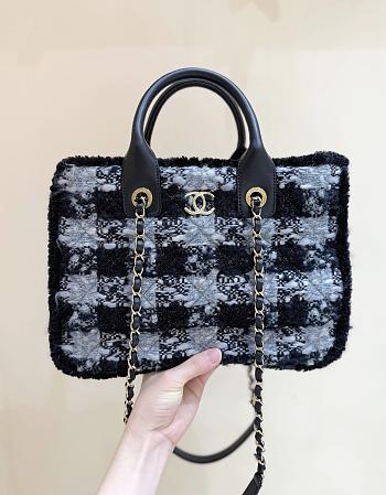 CHANEL | Chanel Small Shopping Bag Size 32*23*12cm