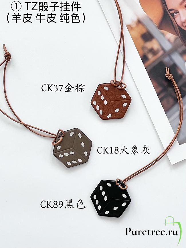 TZ Dice Pendant - 1