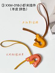 XXM-018 Small Shrimp Pendant - 3