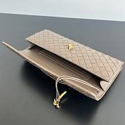 BOTTEGA VENETA | Andiamo Long Clutch In Beige - 4
