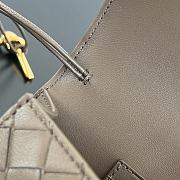 BOTTEGA VENETA | Andiamo Long Clutch In Beige - 3