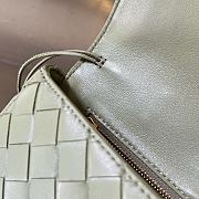 BOTTEGA VENETA | Andiamo Long Clutch In Light Green - 4