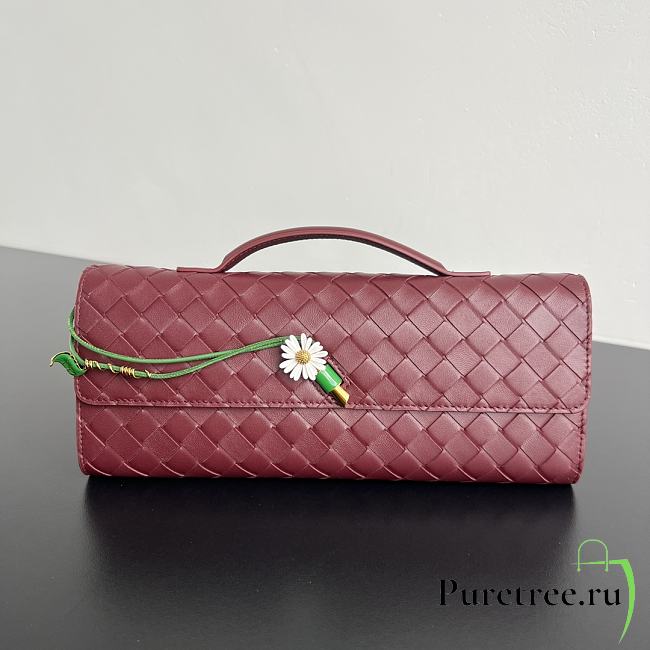 BOTTEGA VENETA | Flower Charm Andiamo Long Clutch In Burgundy - 1