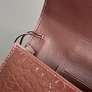 BOTTEGA VENETA | Flower Charm Crocodile Andiamo Long Clutch In Burgundy - 4