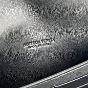 BOTTEGA VENETA | Flower Charm Andiamo Long Clutch In Black - 3