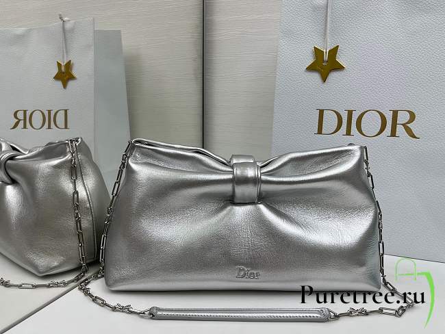 Jonathan Anderson Dior Bow Bag In Silver Size 30 - 1