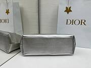 Jonathan Anderson Dior Bow Bag In Silver Size 30 - 2