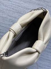 Jonathan Anderson Dior Bow Bag In White Size 26 - 4