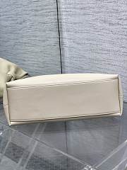 Jonathan Anderson Dior Bow Bag In White Size 30 - 2