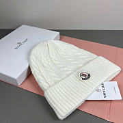 Moncler Hat In White Color - 2