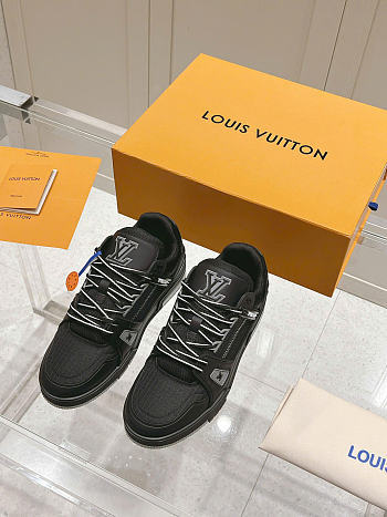 LOUIS VUITTON |  LV Trainer Sneaker In Black