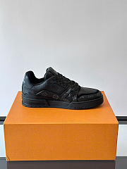 LOUIS VUITTON | LV Trainer Sneakers in Black - 3