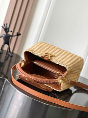 LOUIS VUITTON | Capucines BB bag in Color Tan Brown  - 5