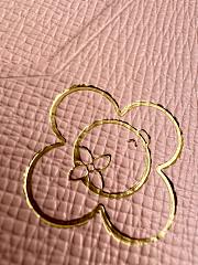 LOUIS VUITTON | LV Visionary Journeys Seoul Vivienne Wintery Travel - 5