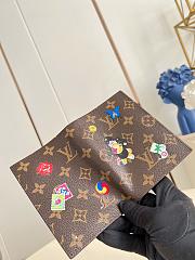 LOUIS VUITTON | LV Visionary Journeys Seoul Vivienne Wintery Travel - 3