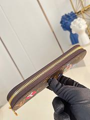 LOUIS VUITTON | Charlotte Pencil Case 01 - 5