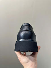 Hermès' Icone Loafer in black - 6