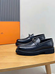 Hermès' Icone Loafer in black - 5