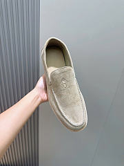 Hermès low loafers in suede combine sleek design light taupe - 2