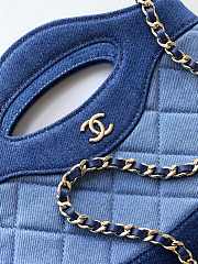 CHANEL | Clutch with chain Washed Denim & Gold-Tone Metal Light Blue & Dark Blue - 2