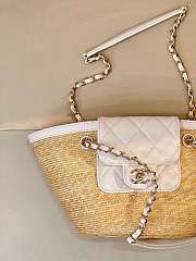 CHANEL | Medium shopping bag Braided straw Beige & White - 3