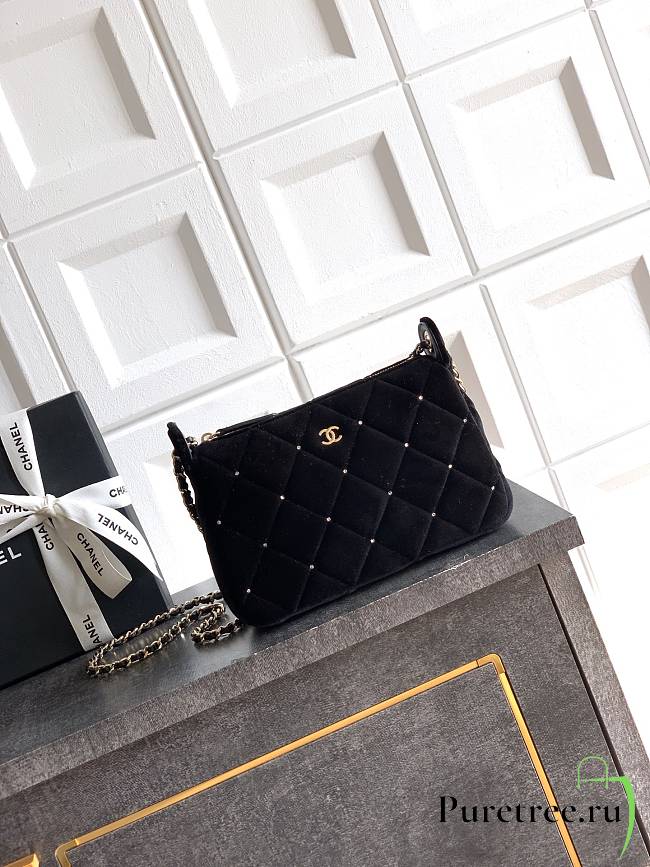 CHANEL | Clutch with Chain Velvet, gemstones & gold-plated metal black - 1