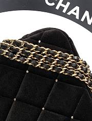CHANEL | Clutch with Chain Velvet, gemstones & gold-plated metal black - 4