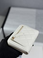 CHANEL | Zippered Coin Case Carviar Gold Hardware White - 6