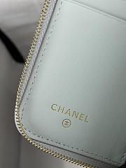 CHANEL | Zippered Coin Case Carviar Gold Hardware Light Blue - 5