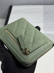 CHANEL | Zippered Coin Case Carviar Gold Hardware Green - 4