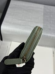 CHANEL | Zippered Coin Case Carviar Gold Hardware Green - 2