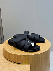 Hermès Izmir Black Leather Sandals - 3
