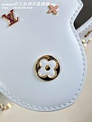 LV x TM Capucines East-West Snow M27636 - 3