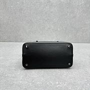 Alaia Mina 25 laser-cut leather tote black - 2