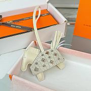 HERMES Rodeo Robeo Coeur Pony Bag Keychain White Silver - 6