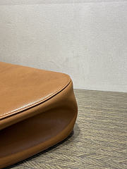 The Row Alger Tote Bag In Brown - 6