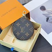 LOUIS VUITTON | Vivienne Series Round Coin Purse 04 - 3
