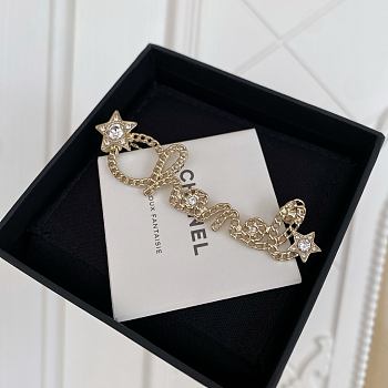 Chanel Fragrant Star Hollow Letter Brooch