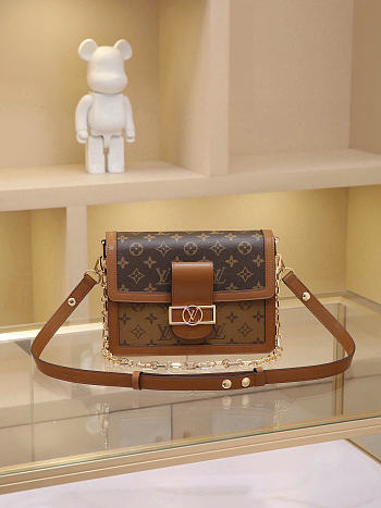 LOUIS VUITTON | Dauphine MM Bag Monogram Canvas 