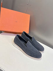 Hermès low loafers in suede combine sleek design Slate Blue Suede - 6