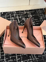MIUMIU | Waxed Calfskin Pointy Toe Pump Dark Chocolate Brown - 6